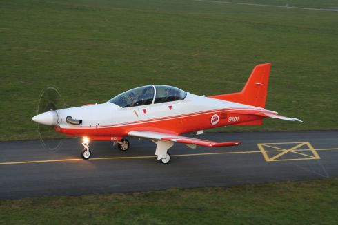 Eines der modernsten Trainingsflugzeuge der Welt wurde in Stans von den Pilatus Flugzeugwerken entwickelt: